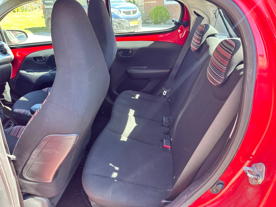 Citroën C1 1,2 PureTech Iconic 5d