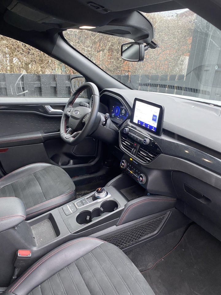 Ford Kuga 2,5 PHEV ST-Line X CVT 5d