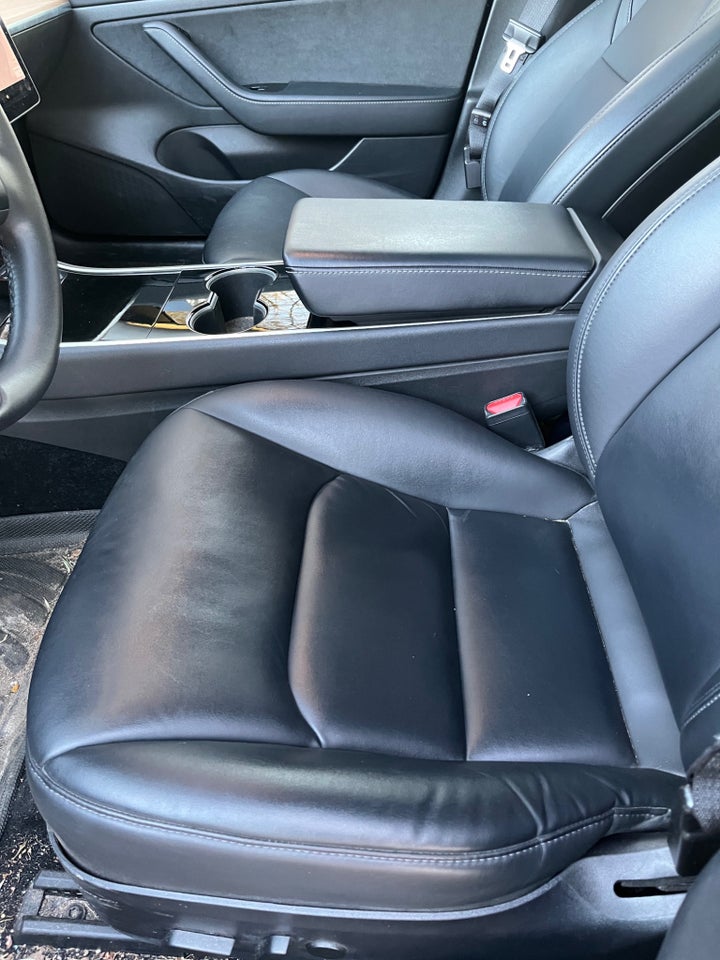 Tesla Model 3 Standard Range+ RWD 4d