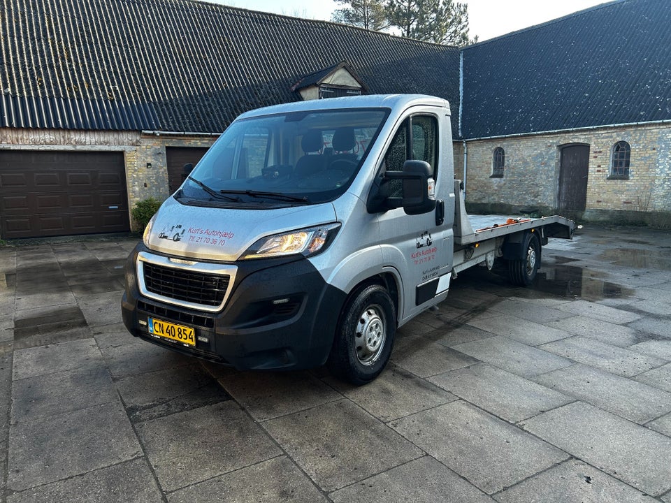 Peugeot Boxer 335 2,2 BlueHDi 165 L2H2 Premium