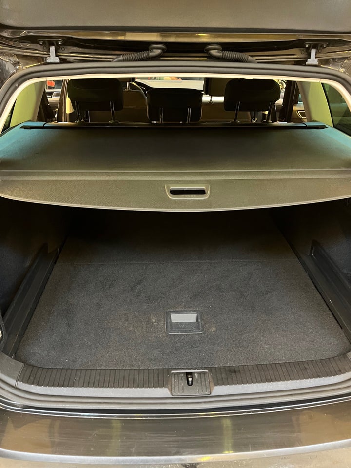 VW Passat 2,0 TDi 150 Comfortline Variant DSG 5d