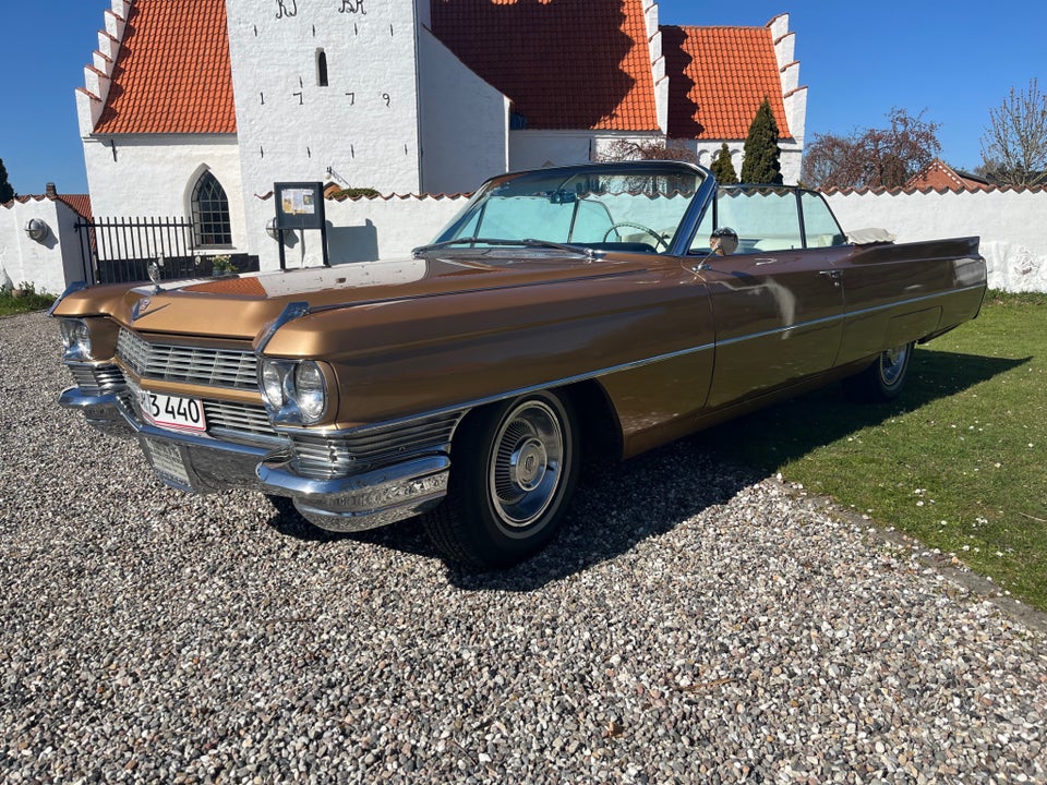 Cadillac DeVille 6,0 V8 4d