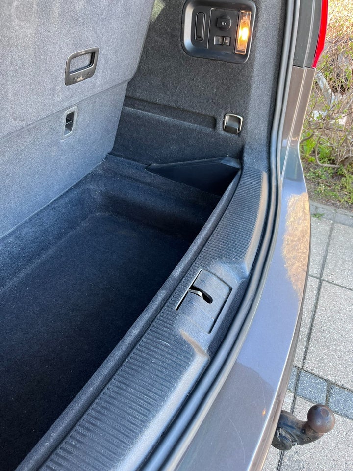 VW Sharan 2,0 TDi 177 Highline DSG BMT 7prs 5d