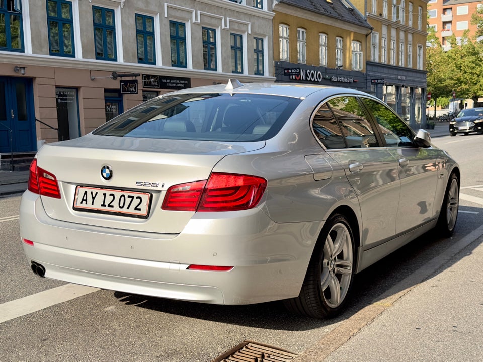 BMW 528i 3,0 aut. 4d