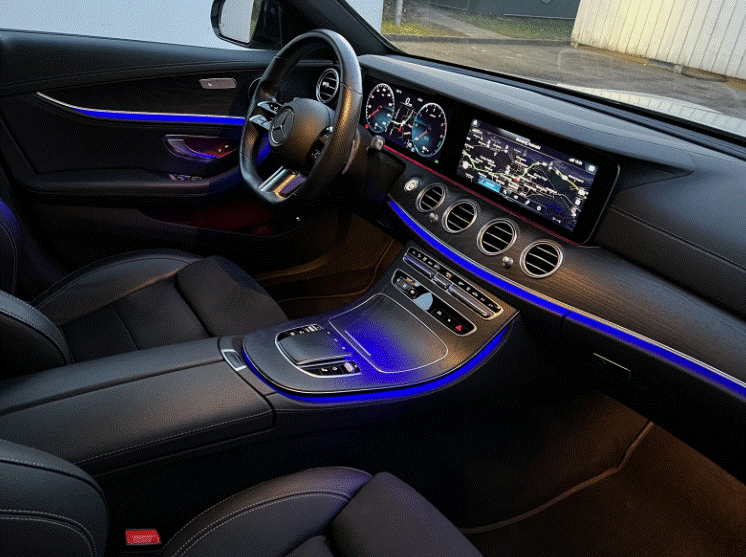 Mercedes E300 de 2,0 AMG Line stc. aut. 5d