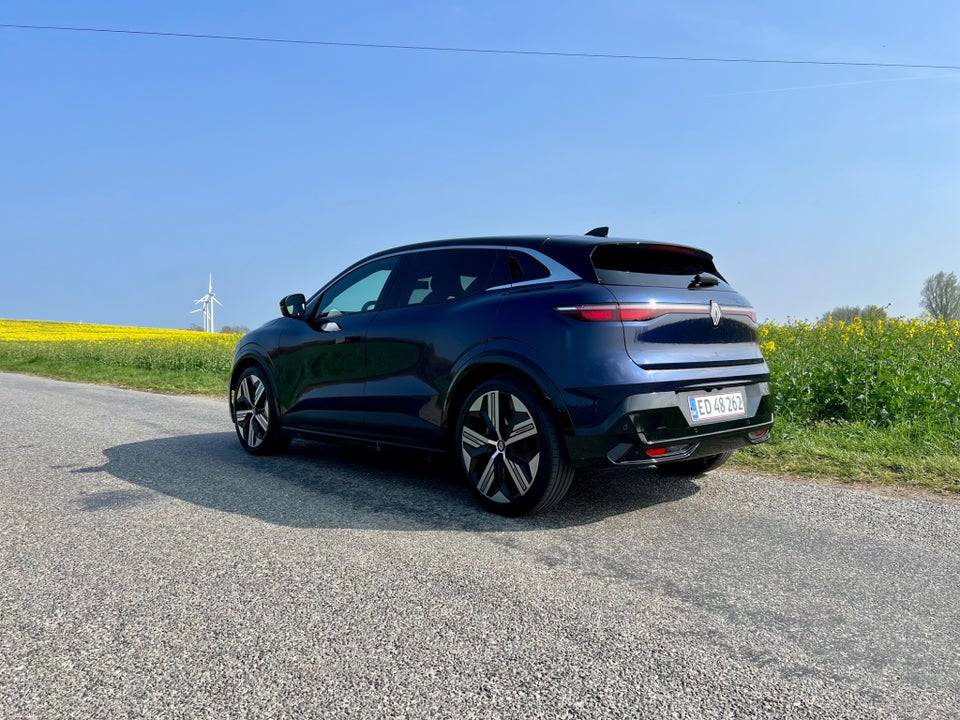 Renault Megane E-Tech 60 Iconic 5d