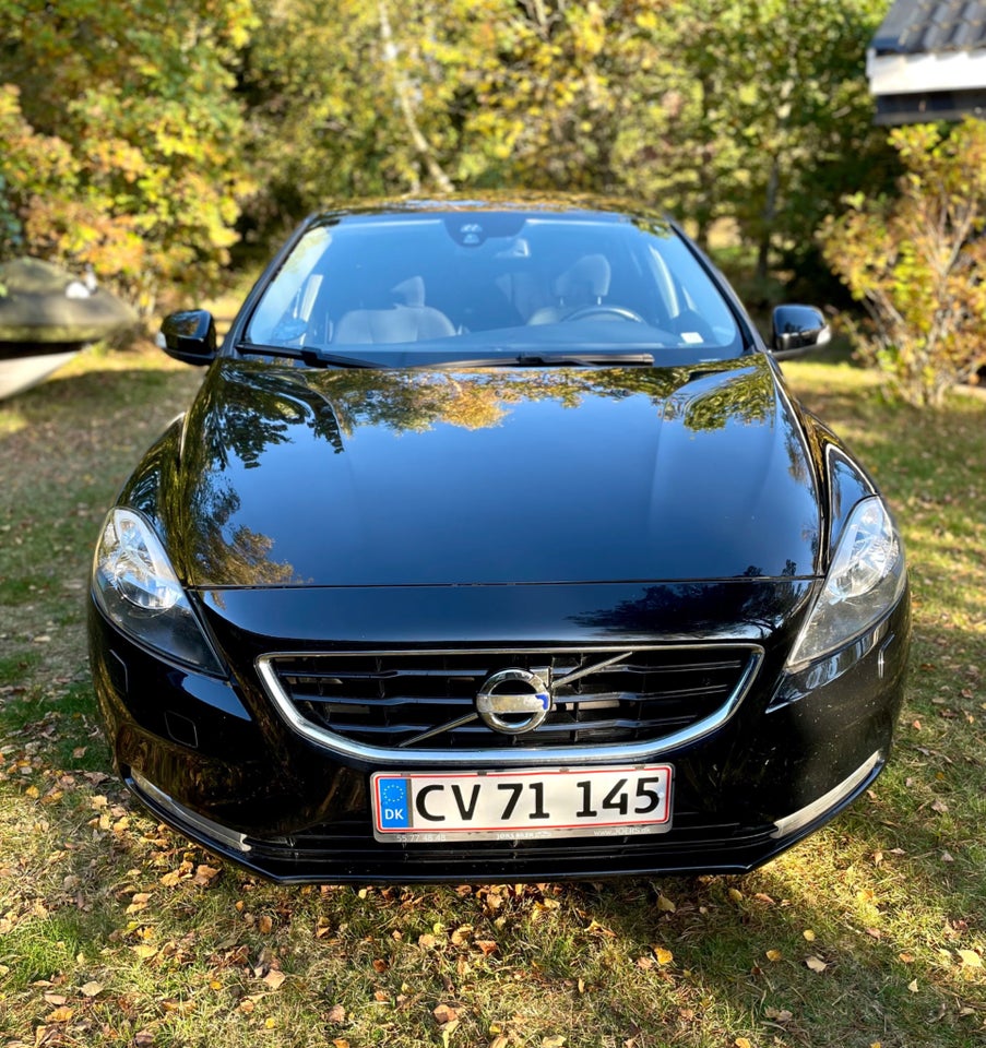 Volvo V40 1,6 D2 115 Kinetic Drive-E 5d