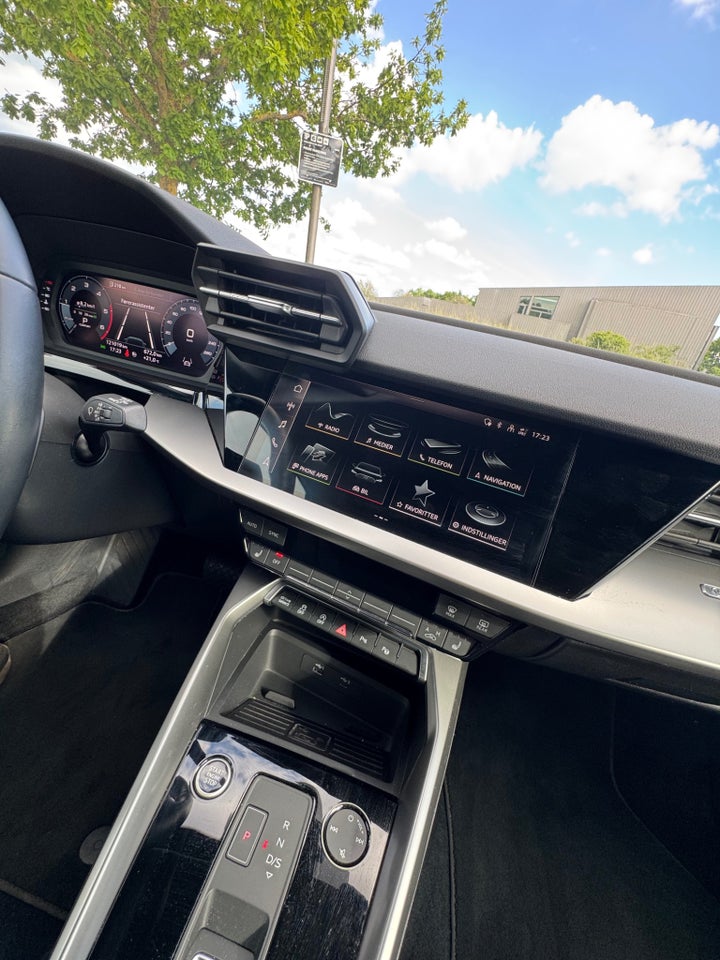 Audi A3 35 TDi S-line Sportback S-tr. 5d