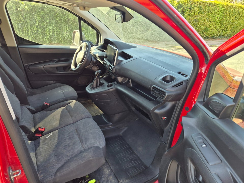 Peugeot Partner 1,5 BlueHDi 100 L2V2 Plus Van
