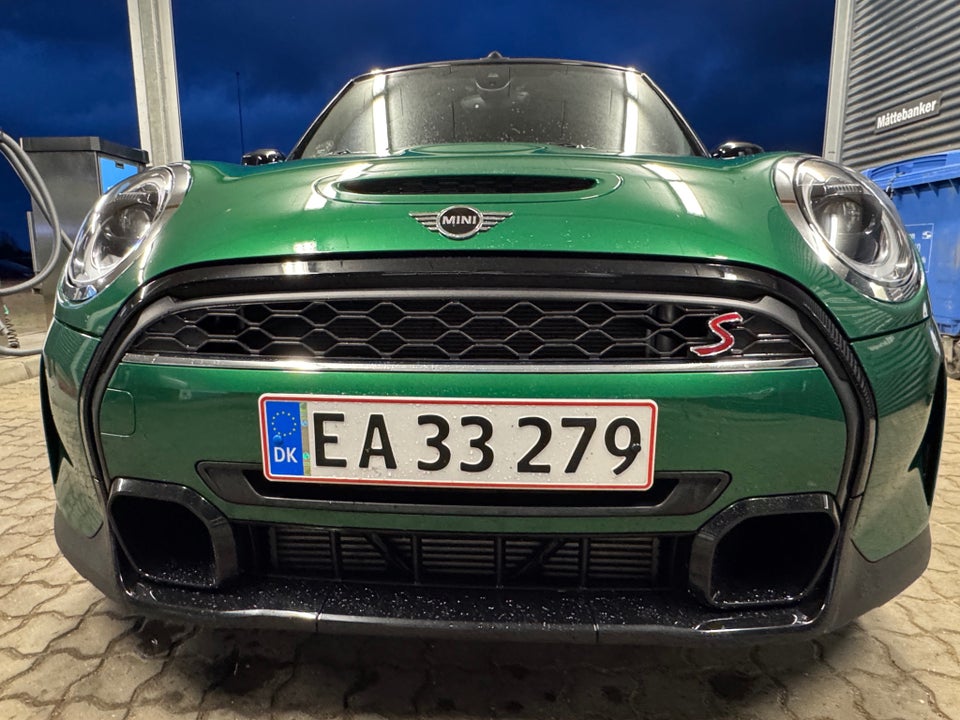 MINI Cooper S 2,0 Essential Cabriolet aut. 2d
