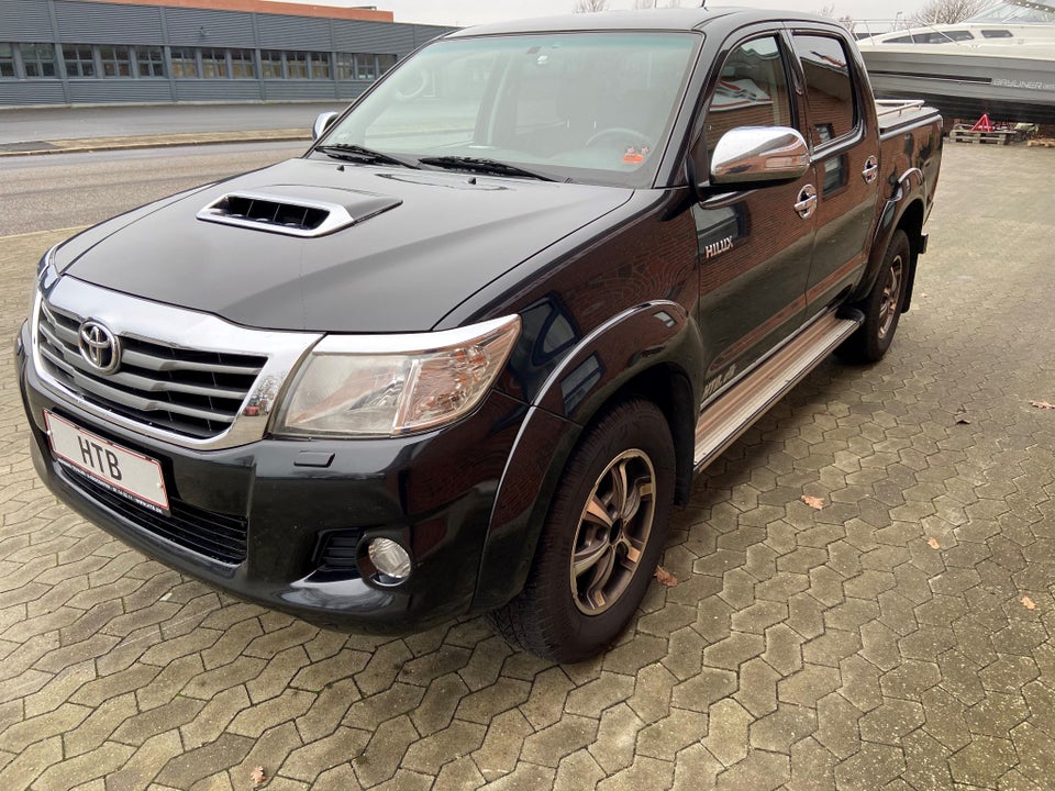 Toyota HiLux 3,0 D-4D Db.Kab aut. 4x4 T4 4d