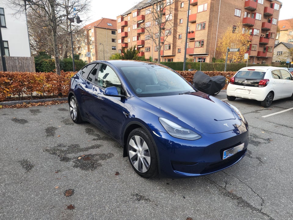 Tesla Model Y RWD 5d