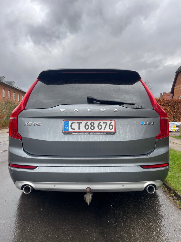 Volvo XC90 2,0 D5 225 Momentum aut. AWD 7prs 5d