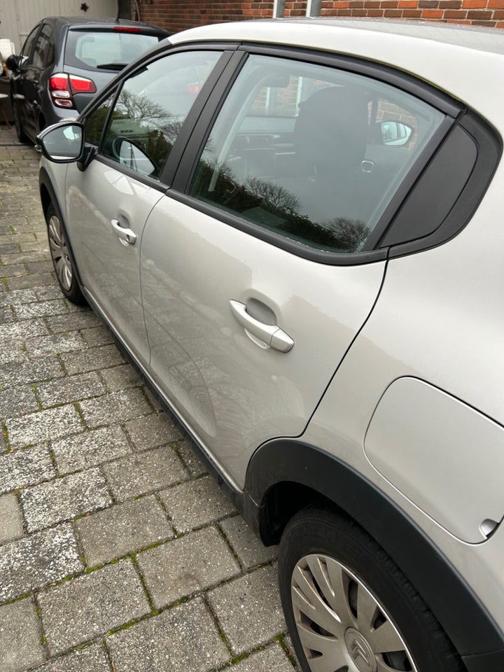 Citroën C3 1,2 PureTech 83 Shine LTD 5d
