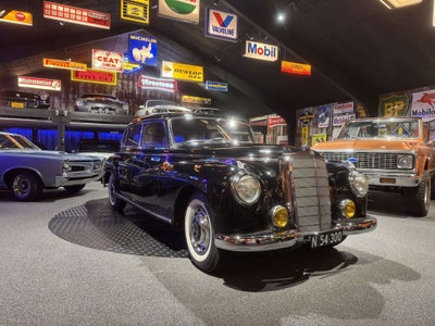 Mercedes Adenauer 3,0 300 4d