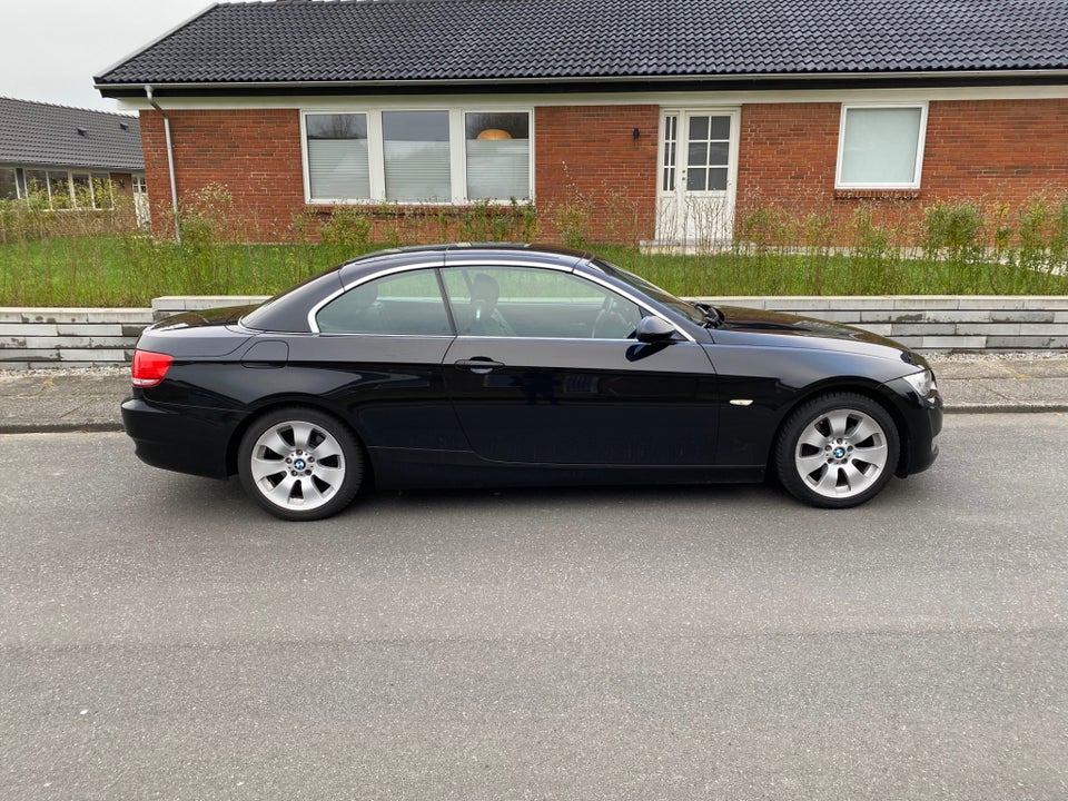 BMW 320i 2,0 Cabriolet Steptr. 2d