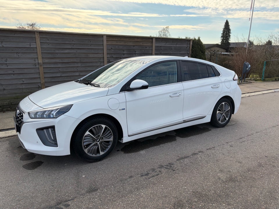 Hyundai Ioniq 1,6 PHEV Premium DCT 5d
