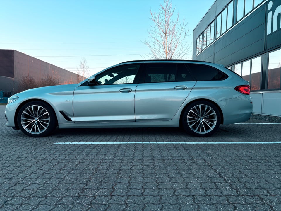 BMW 530i 2,0 Touring Sport Line aut. 5d