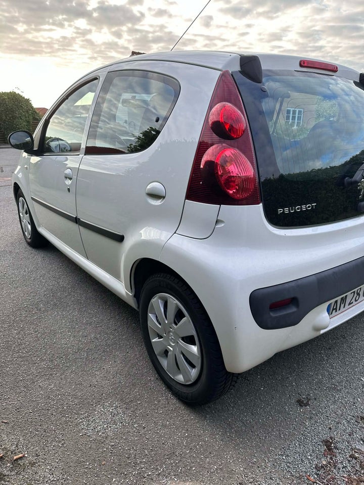 Peugeot 107 1,0 Active 5d