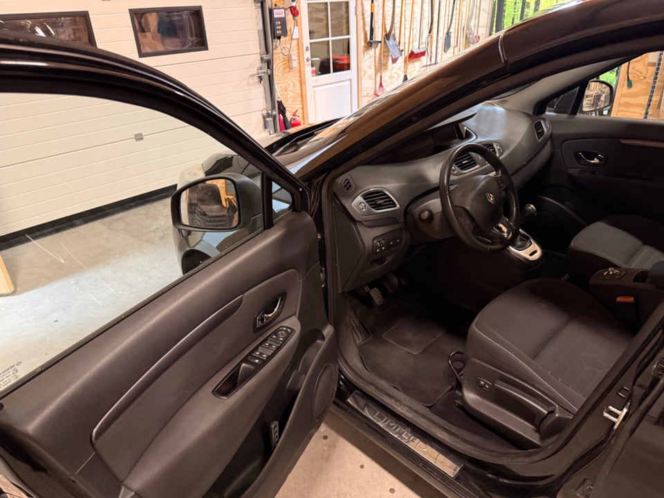 Renault Grand Scenic III 1,5 dCi 110 Dynamique 7prs 5d