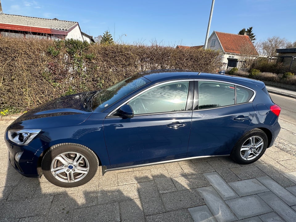 Ford Focus 1,0 EcoBoost Trend Edition 5d