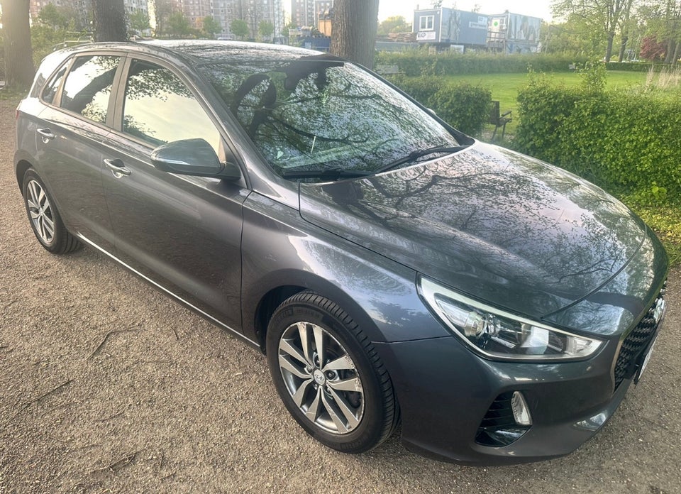 Hyundai i30 1,4 T-GDi Premium DCT 5d