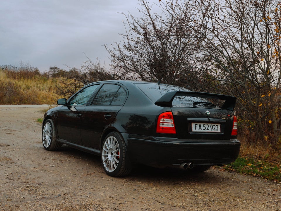 Skoda Octavia 1,8 T RS 5d