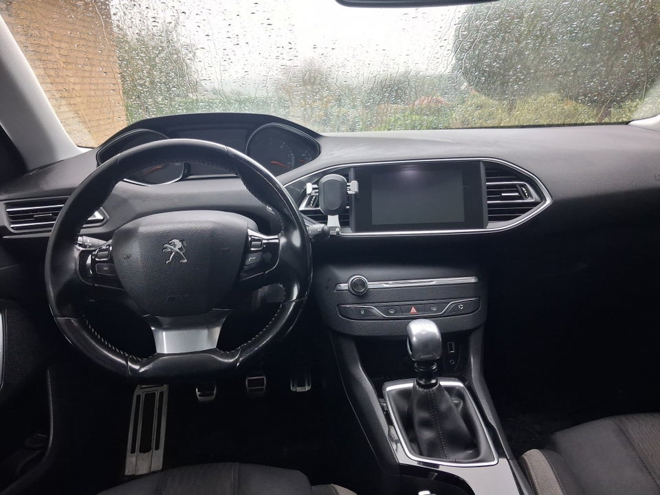 Peugeot 308 1,6 BlueHDi 120 Style Limited SW 5d