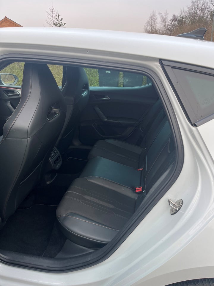 Cupra Leon 1,4 eHybrid DSG 5d