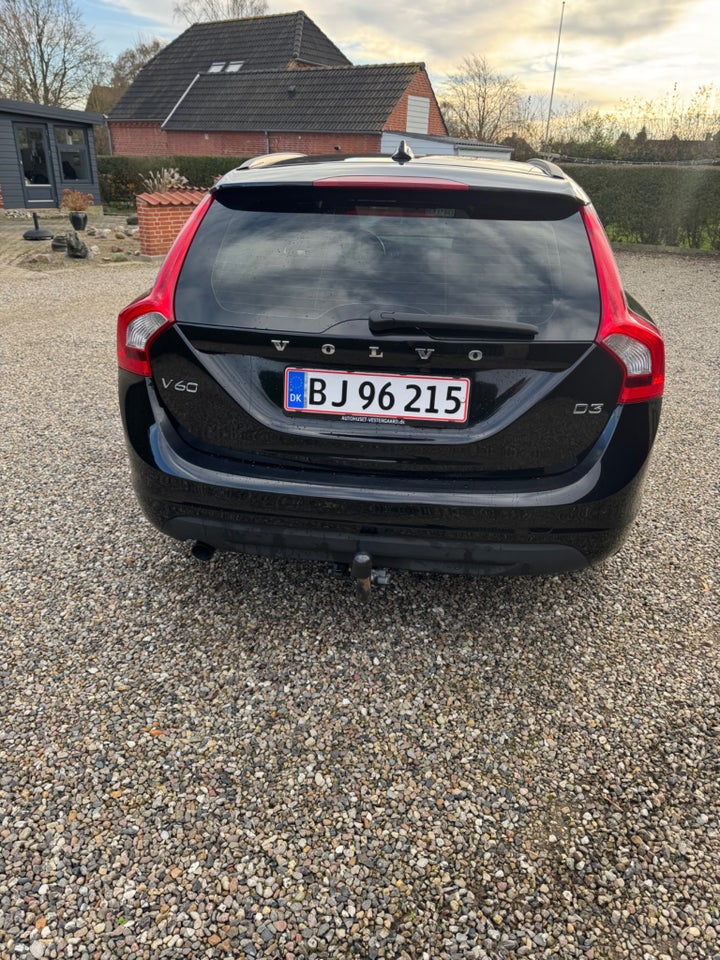 Volvo V60 2,0 D3 136 Active 5d