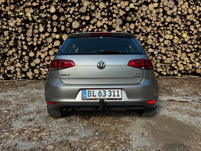 VW Golf VII 1,4 TSi 140 Highline BMT 5d