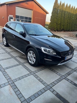 Volvo V60 CC 2,0 D4 190 Momentum aut. 5d