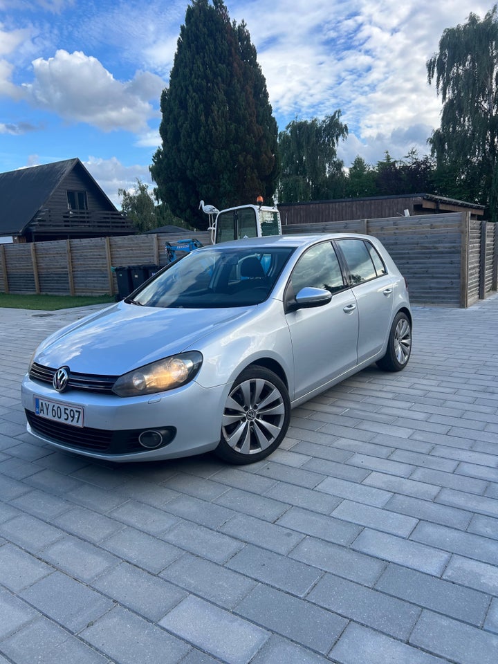 VW Golf VI 1,6 TDi 105 Comfortline DSG BMT 5d