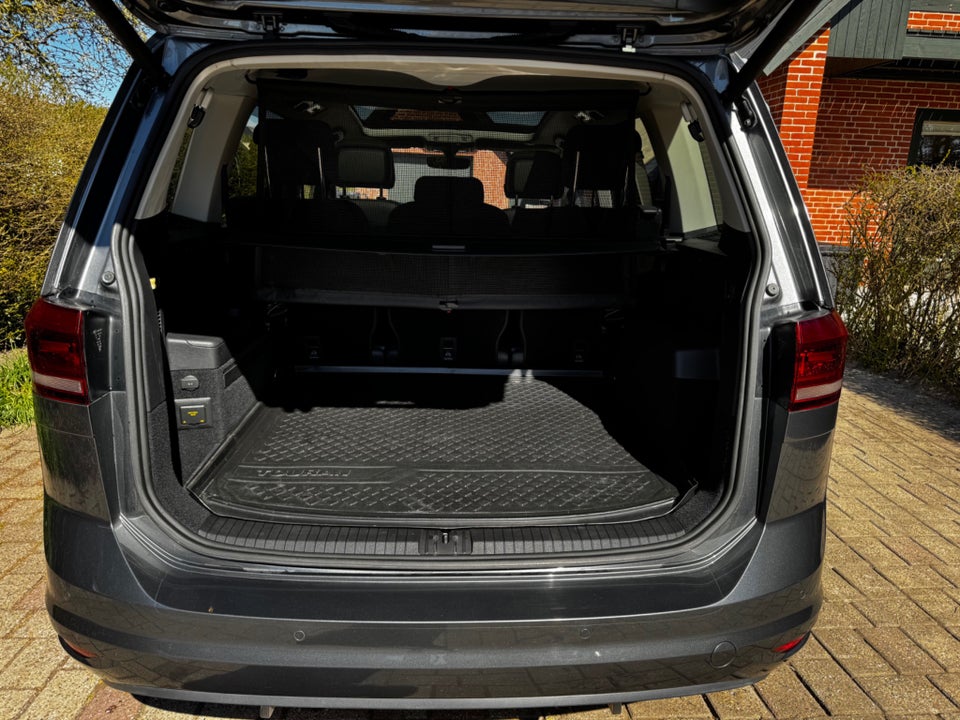 VW Touran 1,5 TSi 150 Highline Family DSG 7prs 5d