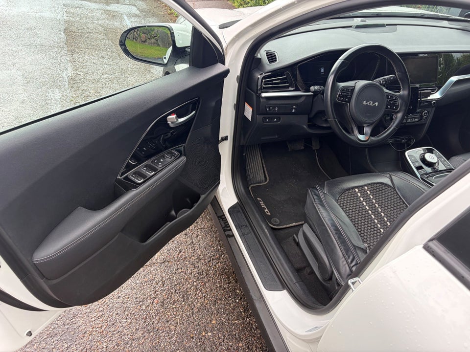 Kia e-Niro 64 Advance 5d