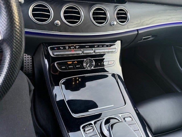 Mercedes E220 d 2,0 AMG Line aut. 4d