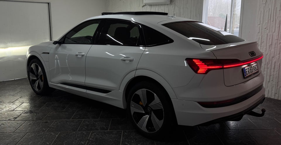 Audi e-tron 55 S-line Sportback quattro 5d