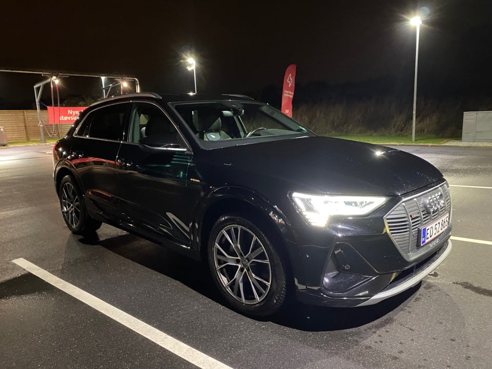 Audi e-tron 50 S-line quattro 5d