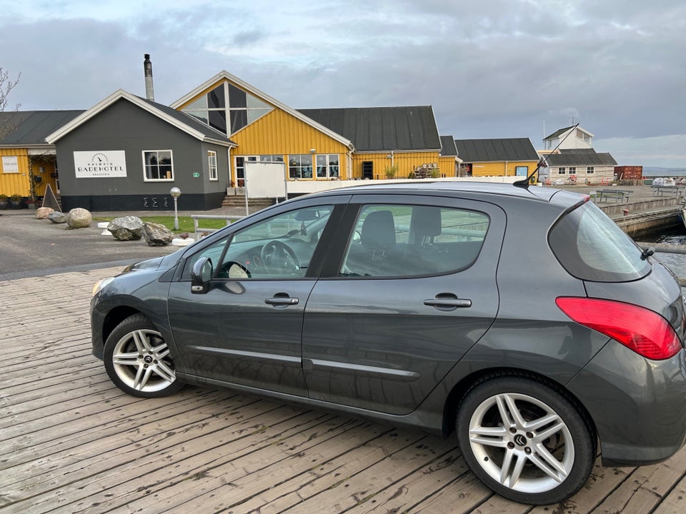 Peugeot 308 1,6 THP 156 Sportium 5d