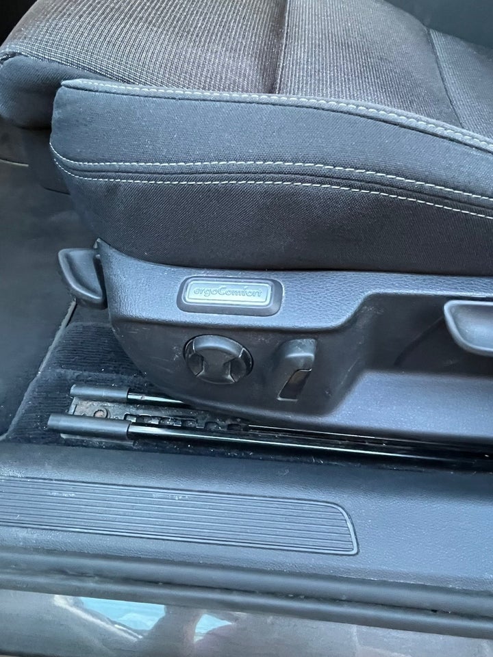 VW Passat 2,0 TDi 150 Comfortline Premium Variant DSG 5d