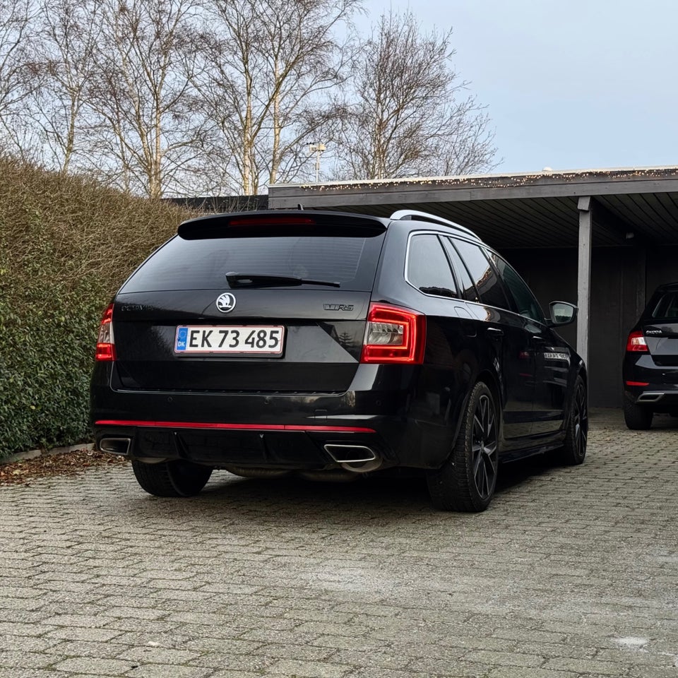 Skoda Octavia 2,0 TSi 220 RS Combi DSG 5d