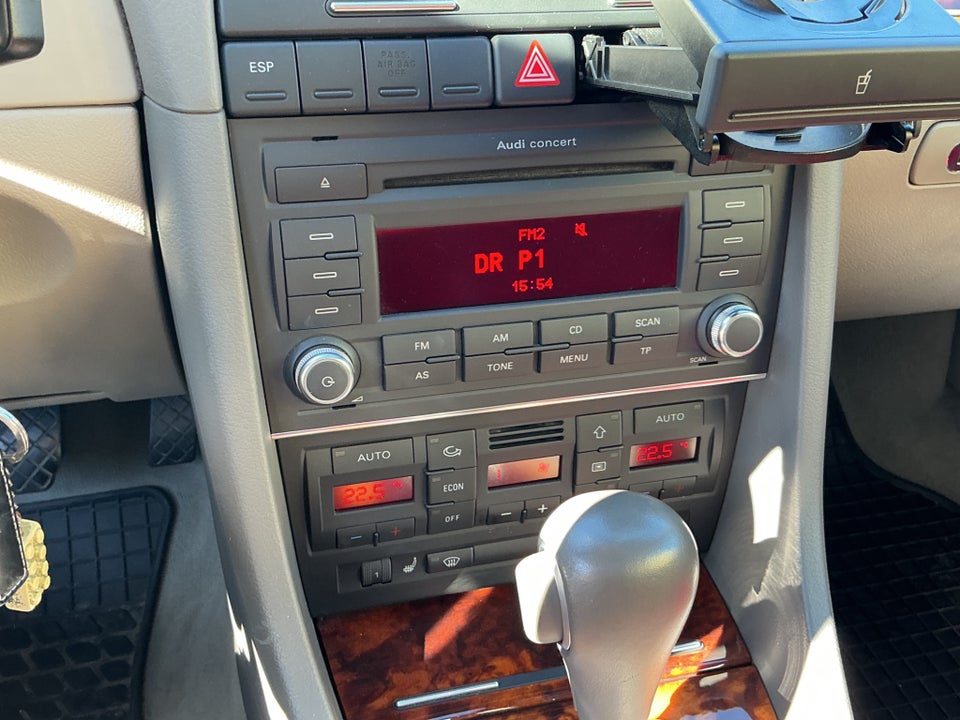 Audi A4 3,2 FSi Cabriolet Multitr. 2d