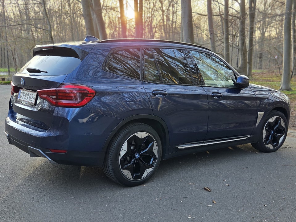 BMW iX3 Charged Impressive 5d