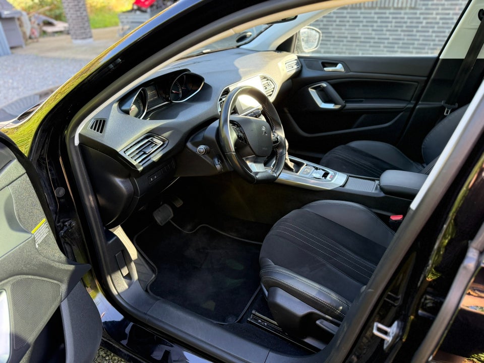 Peugeot 308 1,6 BlueHDi 120 Chili Allure SW EAT6 5d