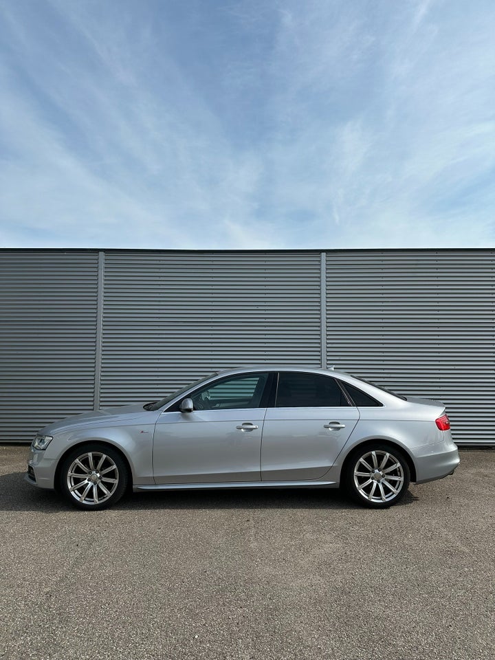 Audi A4 1,8 TFSi 120 S-line 4d