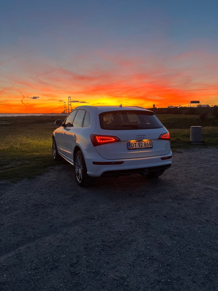 Audi Q5 3,0 TDi 245 S-line quattro S-tr. 5d