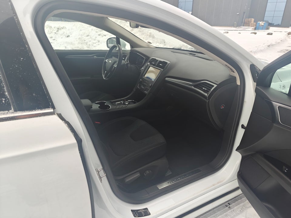 Ford Mondeo 2,0 EcoBlue Titanium stc. aut. 5d