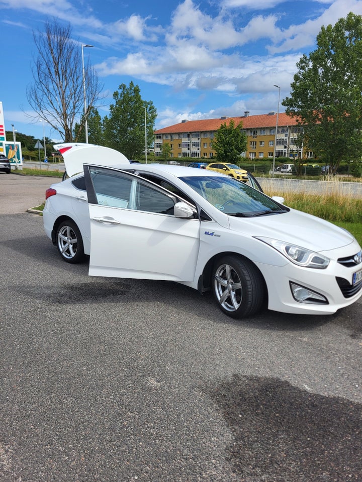 Hyundai i40 1,7 CRDi 136 Style 4d
