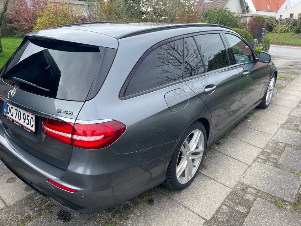 Mercedes E43 3,0 AMG stc. aut. 4Matic 5d