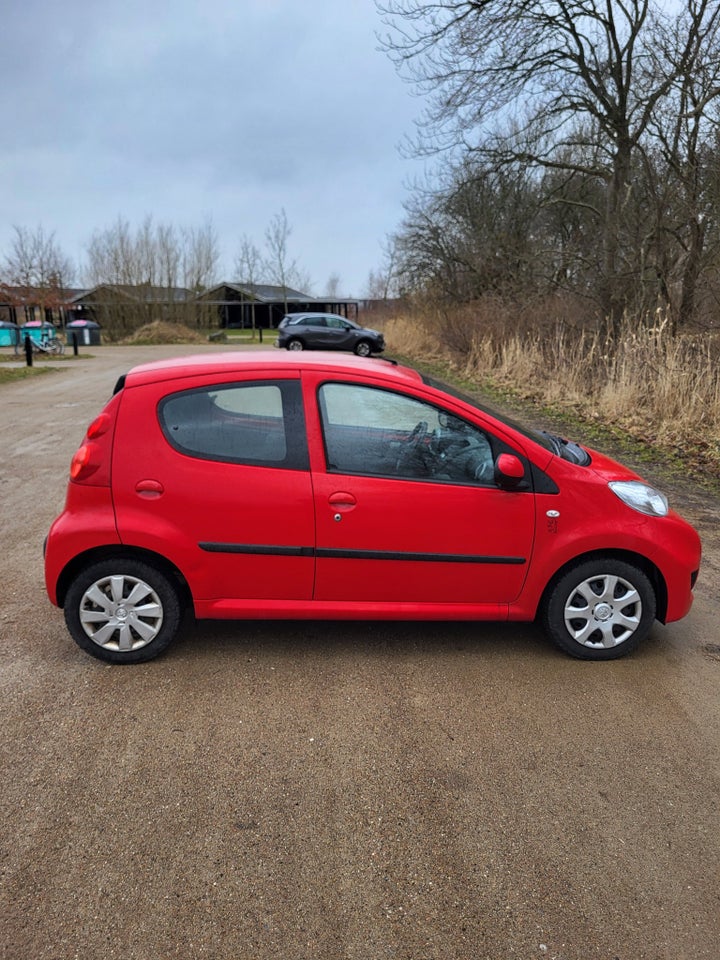 Peugeot 107 1,0 Active 5d